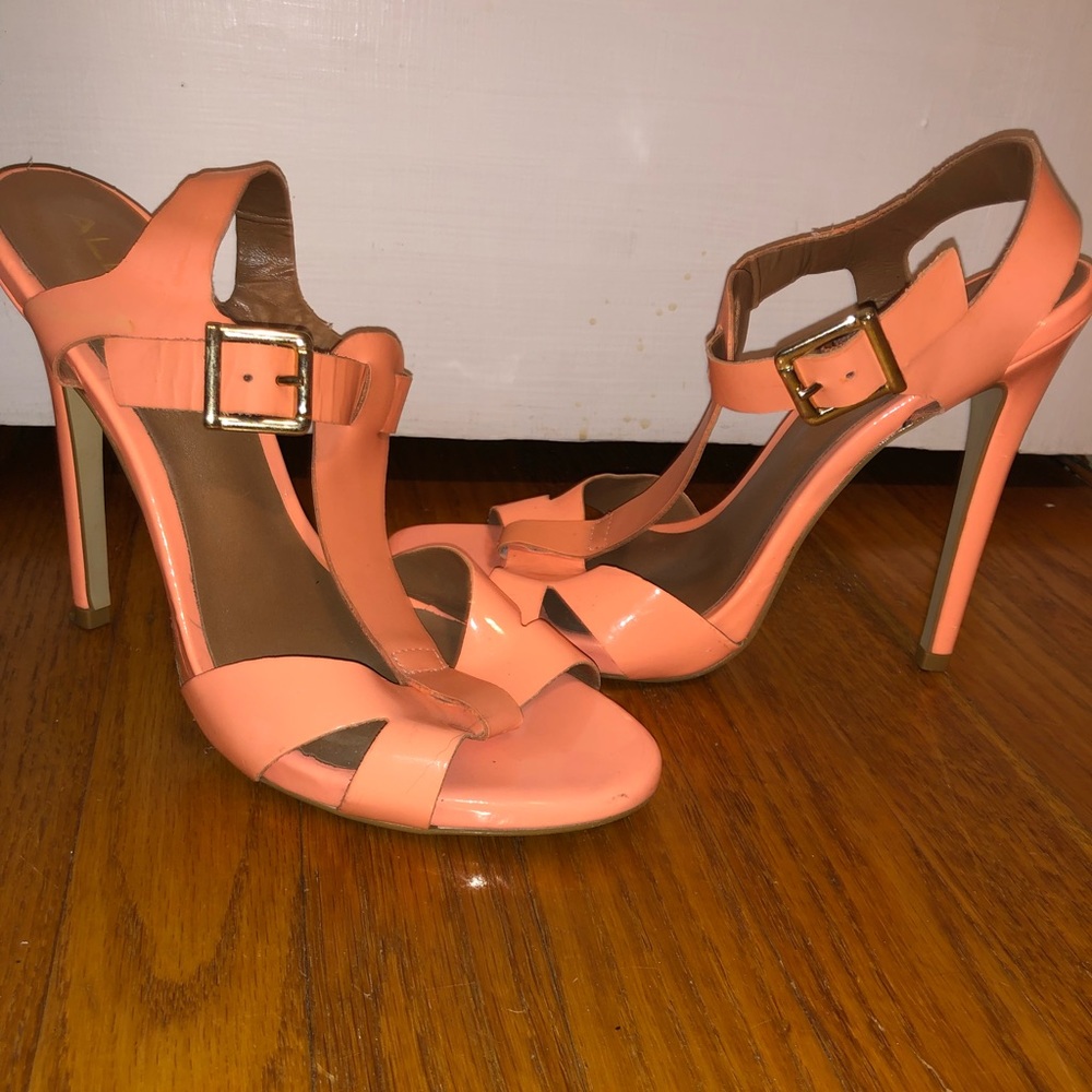 💗💗SALE💗💗 ALDO coral heeled sandal